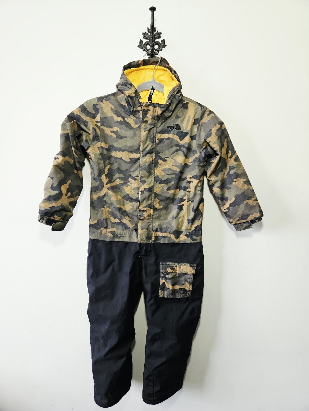 The North Face Insulated Jumpsuit Toddler Size 5 Black Camo